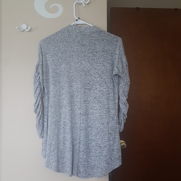 Sweater - Picture 3 of 4